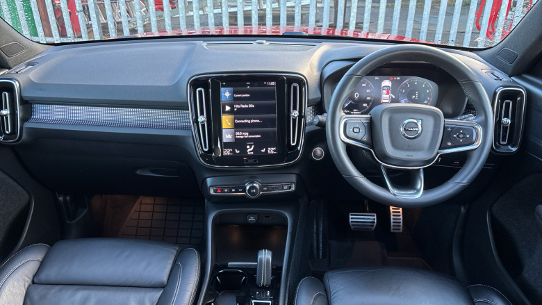 Volvo Xc40 2.0 B4P R DESIGN Pro 5dr Auto [7 speed] Petrol Estate